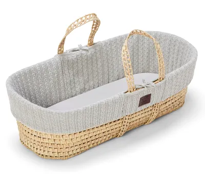 The Little Green Sheep Natural Knitted Moses