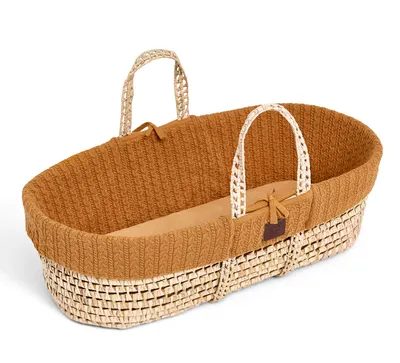 The Little Green Sheep Natural Knitted Moses