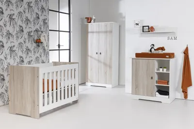 Interbaby Ledikant 70 x 140 Incl. Juniorzijden - Commode 1 deur 3 vakken - Hanglegkast Rock