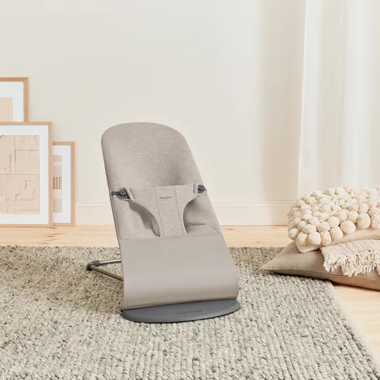 BabyBjörn Wipstoeltje Bliss – 3D Jersey – Zandgrijs