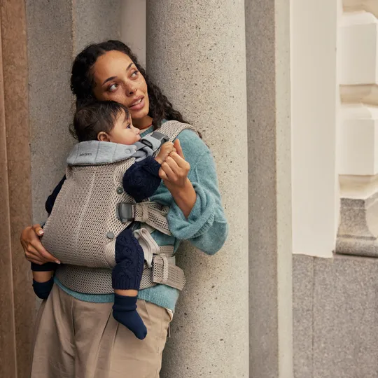 BabyBjörn Harmony Draagzak 3D-Mesh - Grijsbeige