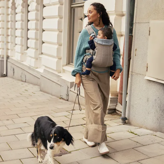 BabyBjörn Harmony Draagzak 3D-Mesh - Grijsbeige