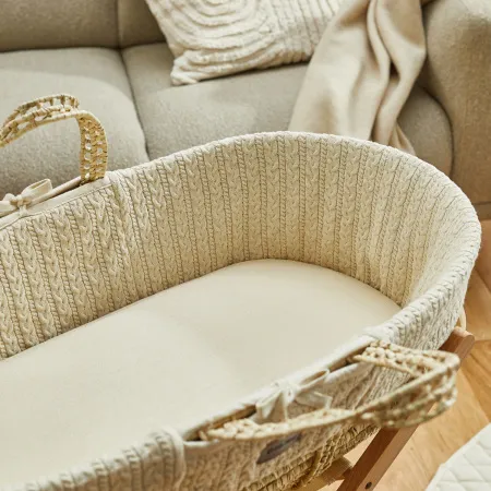 The Little Green Sheep Hoeslaken Moses Mandje