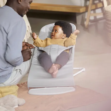 BabyBjörn Bliss Wipstoel - Geweven Kroonblad Quilt