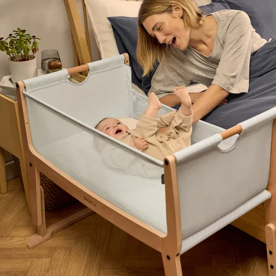 Snuz Bedside Crib SnuzPod Studio