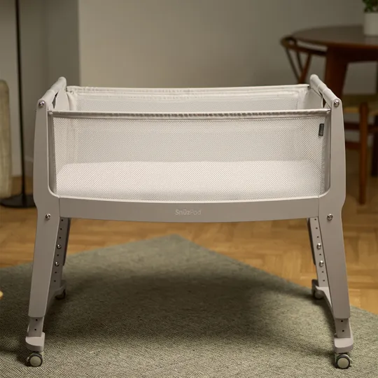 Snuz Bedside Crib SnuzPod Studio