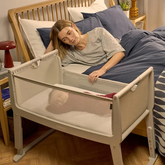 Snuz Bedside Crib SnuzPod Studio