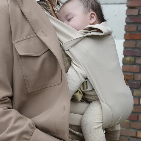 ByKay Buikdrager Tiny Click Carrier Latte