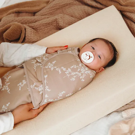 Meyco Baby SwaddleMeyco Inbakerdoek Gevoerd Branches Sand 0-3 Maanden