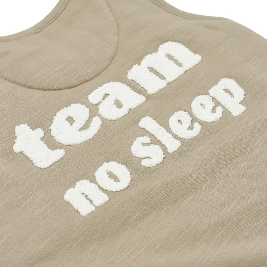 Meyco Baby Slaapzak Jumper Winter Slub Met Team No Sleep Applicatie Taupe / Offwhite
