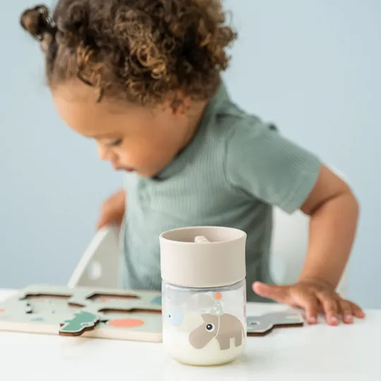 Done By Deer Celebration 360° Oefenbeker – Sand