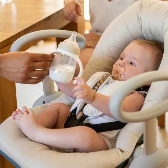 Beaba Meegroeifles - Evolutieve 2-in-1 - 210 ml - Clay