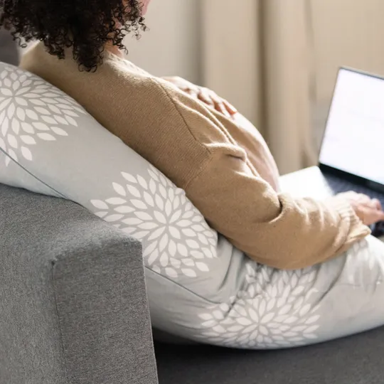 Beaba Verzorgingskussen - Big Flopsy - Grijs - Bloem