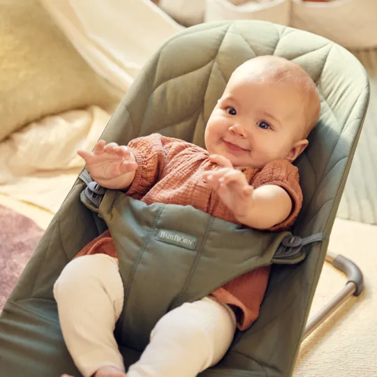 BabyBjörn Bliss Wipstoel - Geweven Kroonblad Quilt