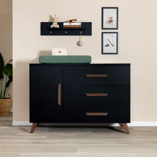 TWF Commode XL 3 Laden 1 Deur Modena Walnoot