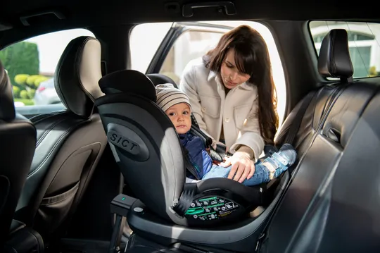 Kikkaboo Autostoel i-Twist Groep 1-2-3 (40-150 cm)