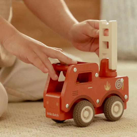 Little Dutch Brandweerwagen Inclusief Pegdoll – Hout