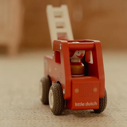 Little Dutch Brandweerwagen Inclusief Pegdoll – Hout