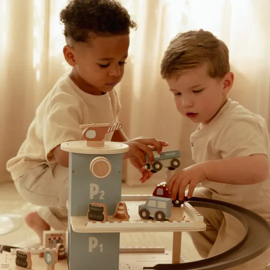 Little Dutch Garage – Hout