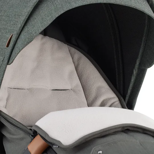 Mutsy Voetenzak Flow