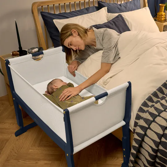 Snuz Bedside Crib SnuzPod Studio