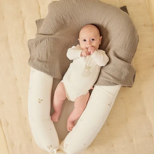 Noukie's F&O Babynestje Met Borduursel - Mousseline - Wit