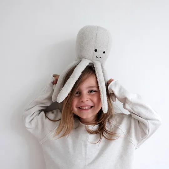 Flow Amsterdam Soft Toy Speaker Olly Grey