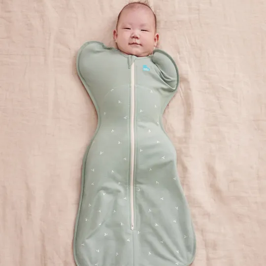 Love To Dream SwaddleUp™ 1.5 TOG - Fase 1 - Maat M - Olive Twig